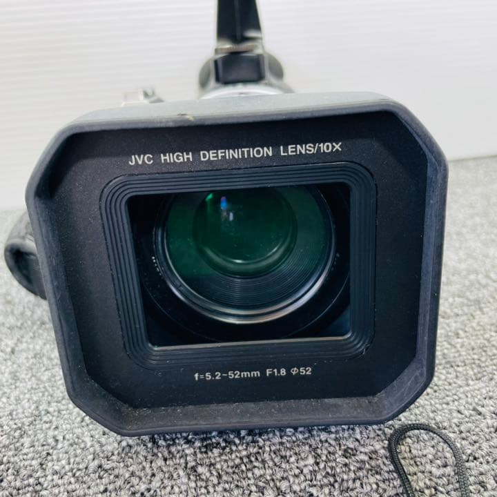 【ユヌ】Victor ビデオカメラ　JY-HD10 デジタルハイビジョン