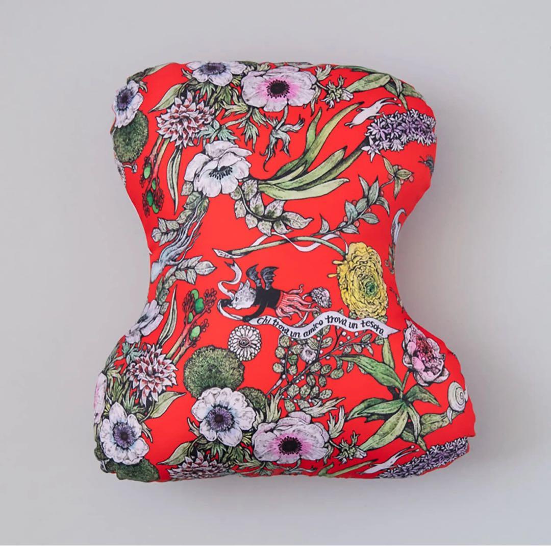 ヒグチユウコ　ギュスターヴくん　クッション　真空　新品　未開封　ボリス雑貨店