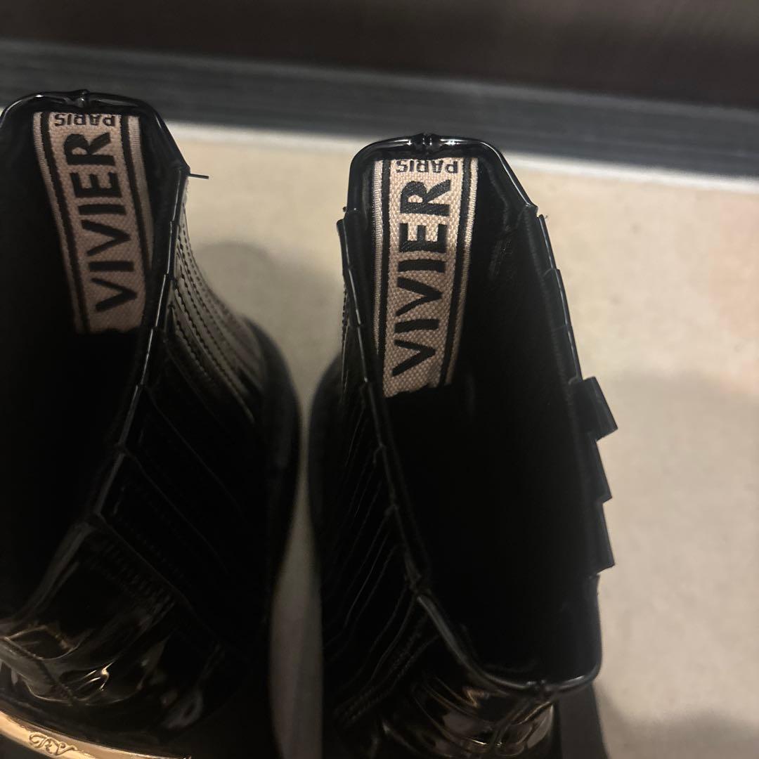 Roger Vivier好きな方へショートブーツ　36 エナメル　レインシューズ