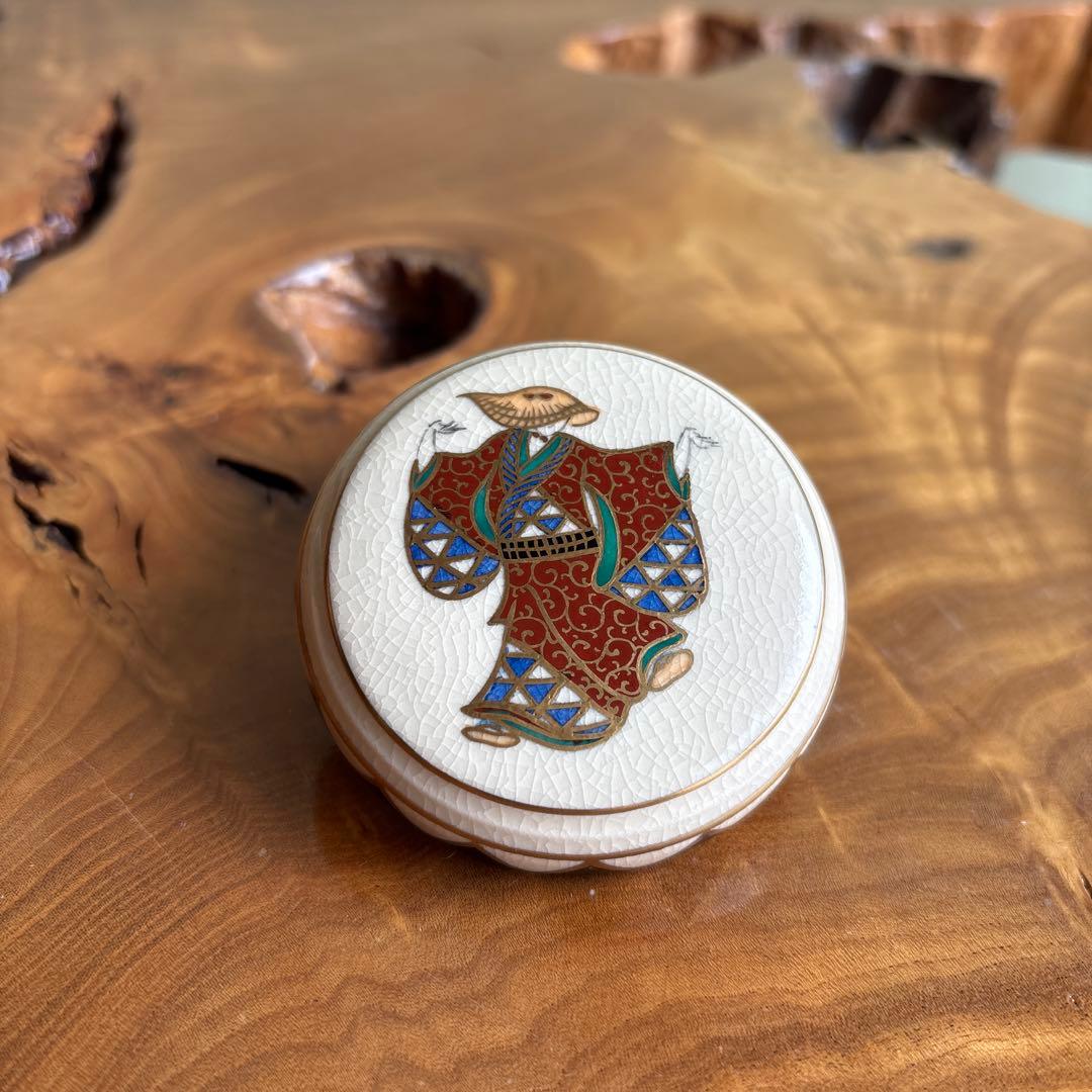 色絵踊り子絵 香合 清閑寺窯造 茶道具 共箱