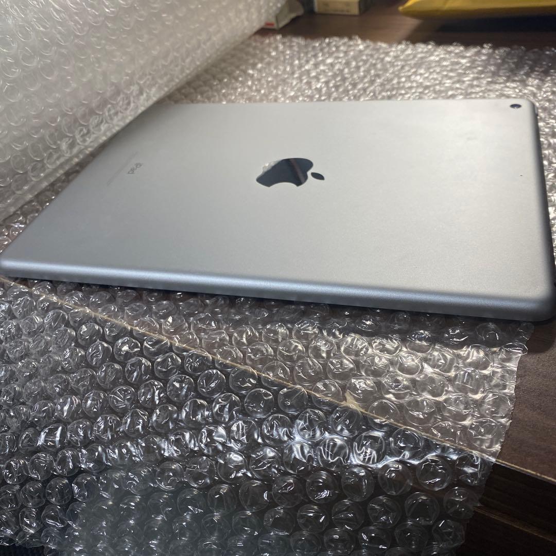 iPad6 第6世代 32GB WIFIモデル(本体のみ)