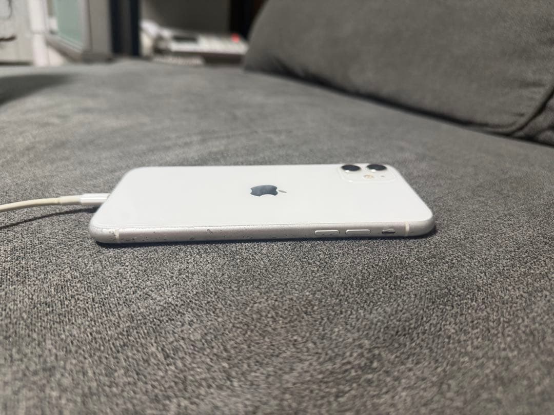 Apple iPhone 11本体 64GB