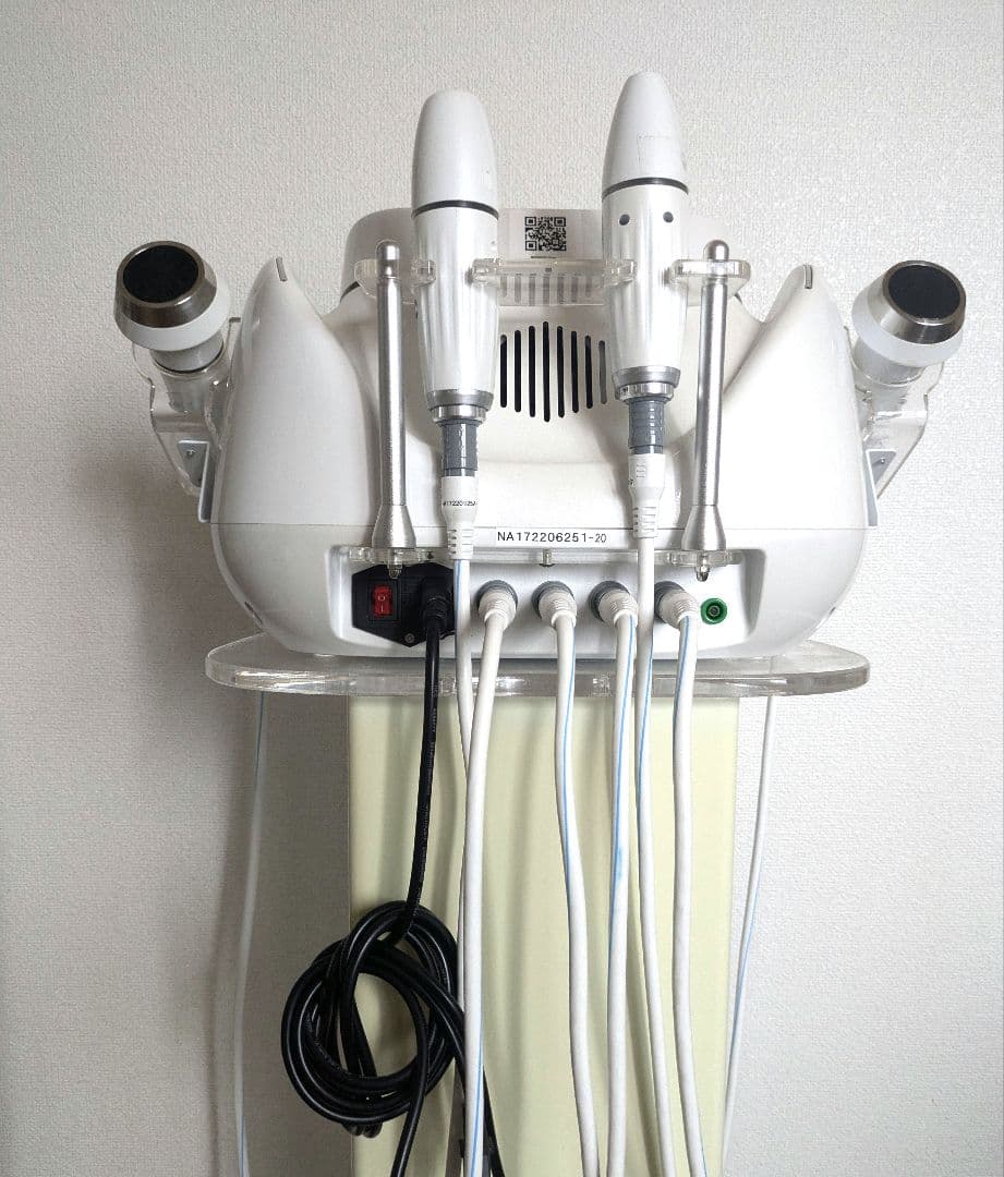 フォーカスネオプロハイフ 専用ジェル付 一部ヘッド新中古 エステ機器 美顔器痩身