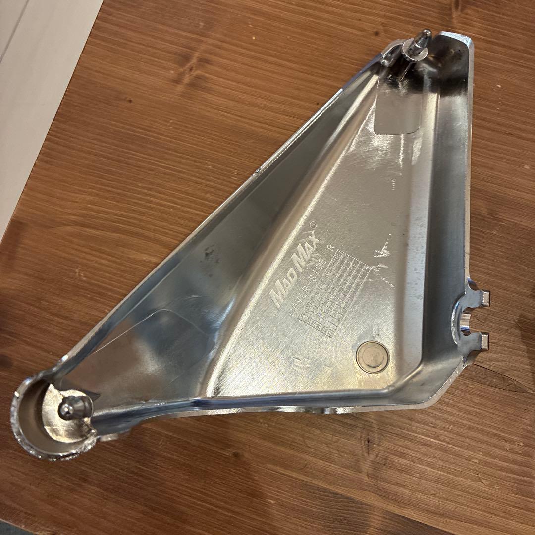 ゼファー用エアクリーナーカバーとシート