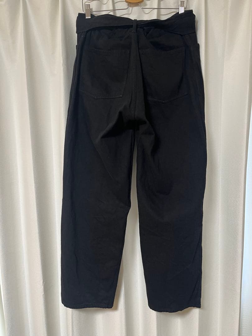 最終価格　COMOLI 24AW デニム ベルテッドパンツ 1 黒