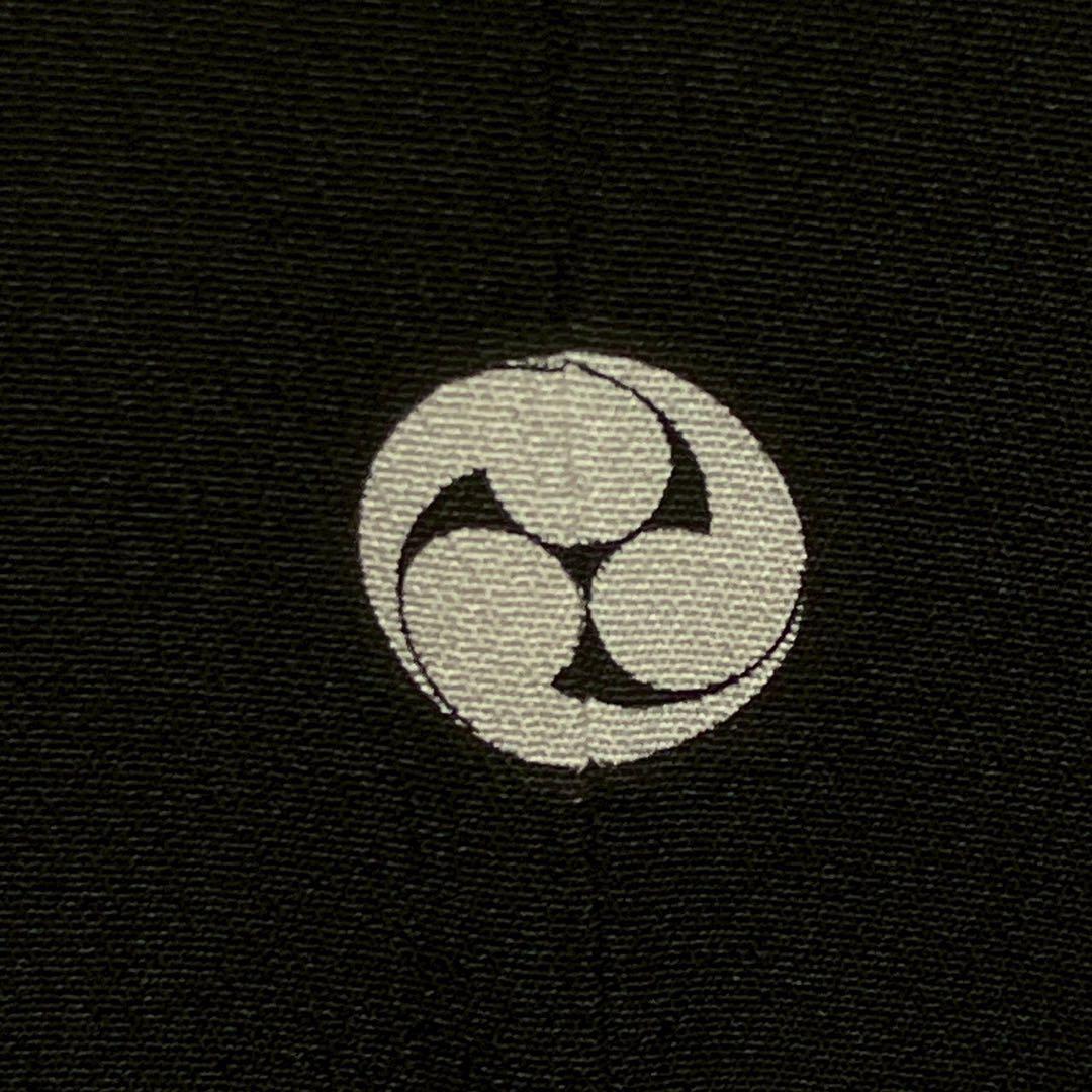 ［6455］黒留袖 美品 駒刺繍 金彩 比翼付 五つ紋 左三ツ巴 正絹 着物 袷