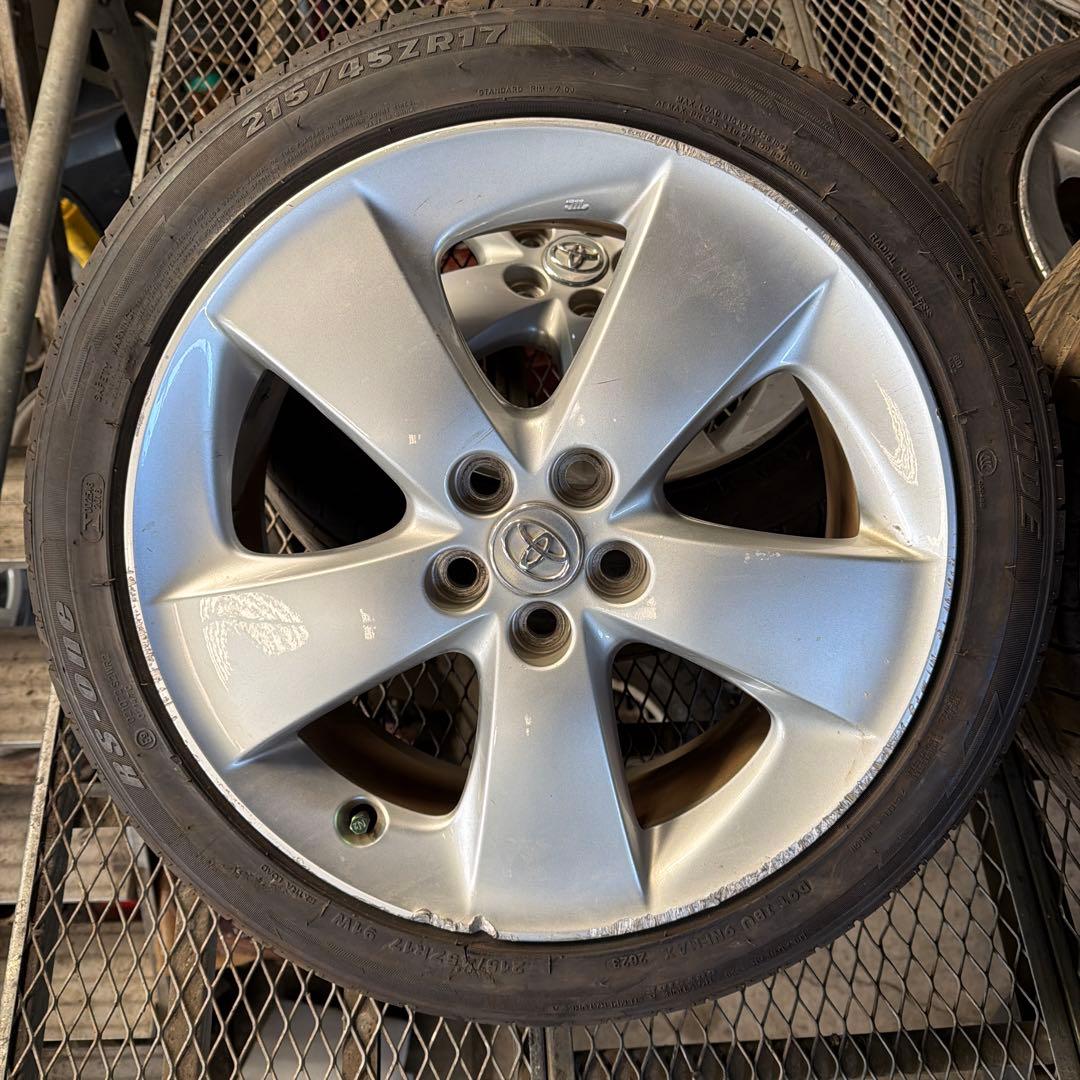 トヨタ　30プリウス純正17インチ タイヤ・ホイールセット 215/45R17