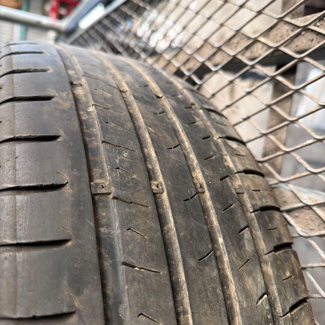 トヨタ　30プリウス純正17インチ タイヤ・ホイールセット 215/45R17