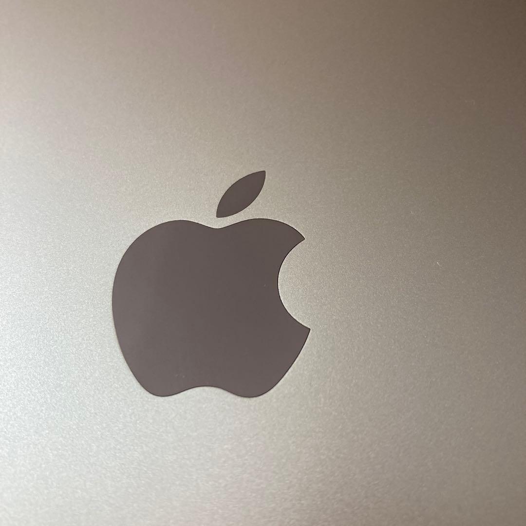 【美品】iPad 第6世代 32GB Apple