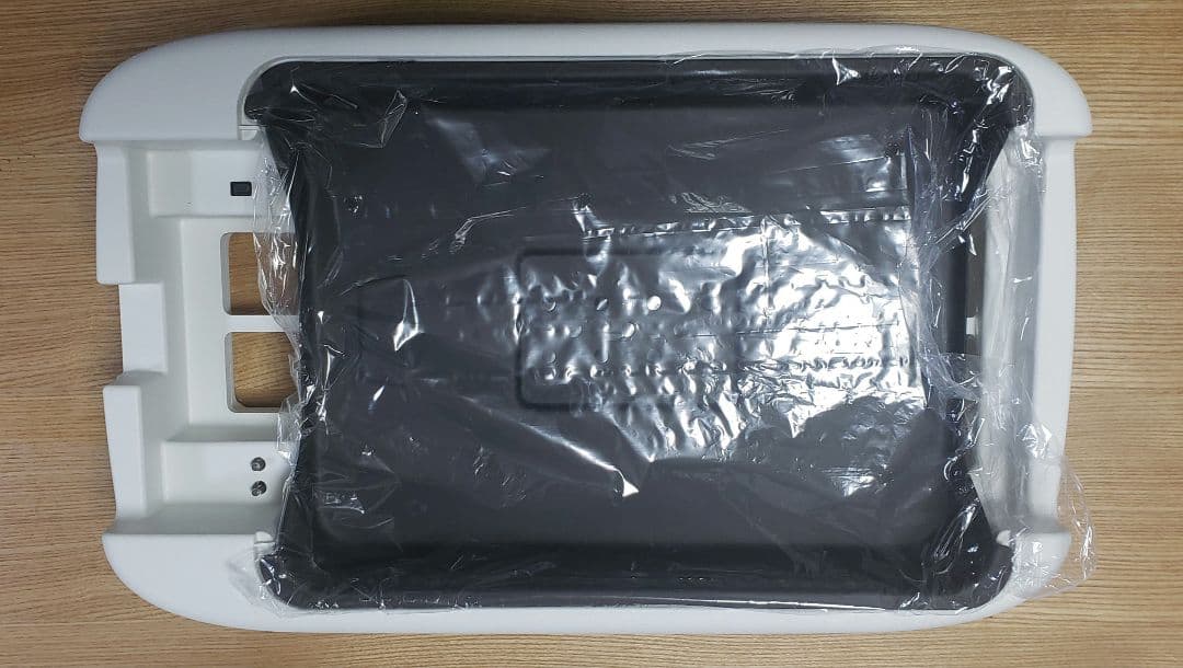 【新品】吸煙グリル　S-cubism SNG-001WH　即購入【匿名配送】