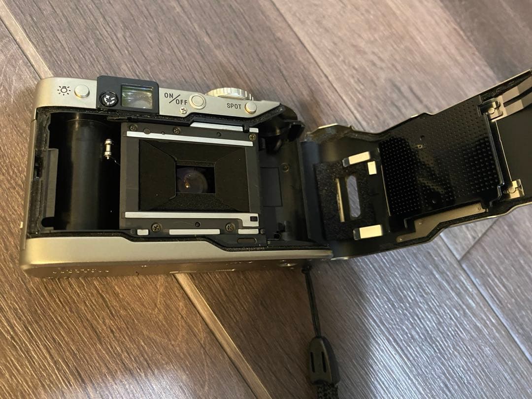 完動品 ミノルタ MINOLTA TC-1 フィルムカメラ