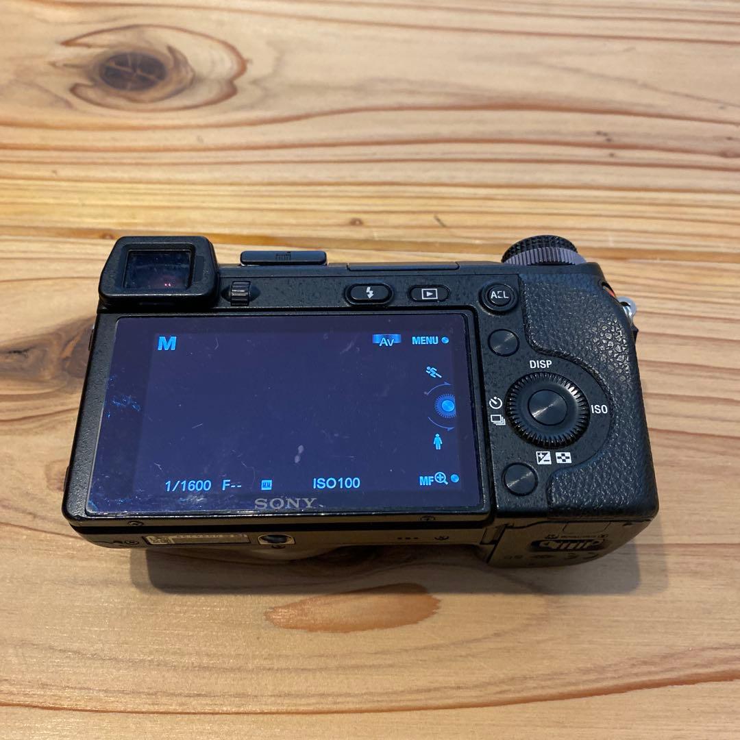 SONY α NEX-6 ミラーレスボディのみ　バッテリー3個