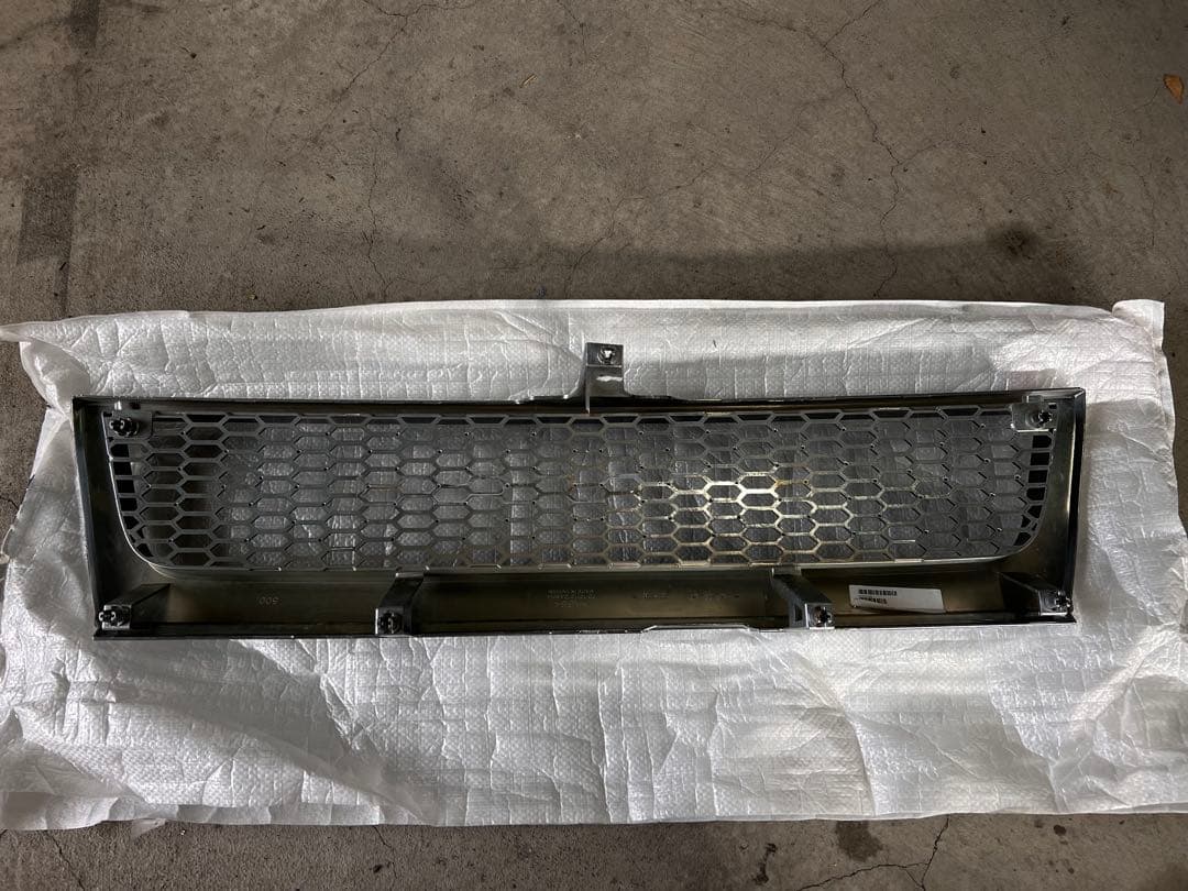 ハイラックスサーフ185 フロントグリル