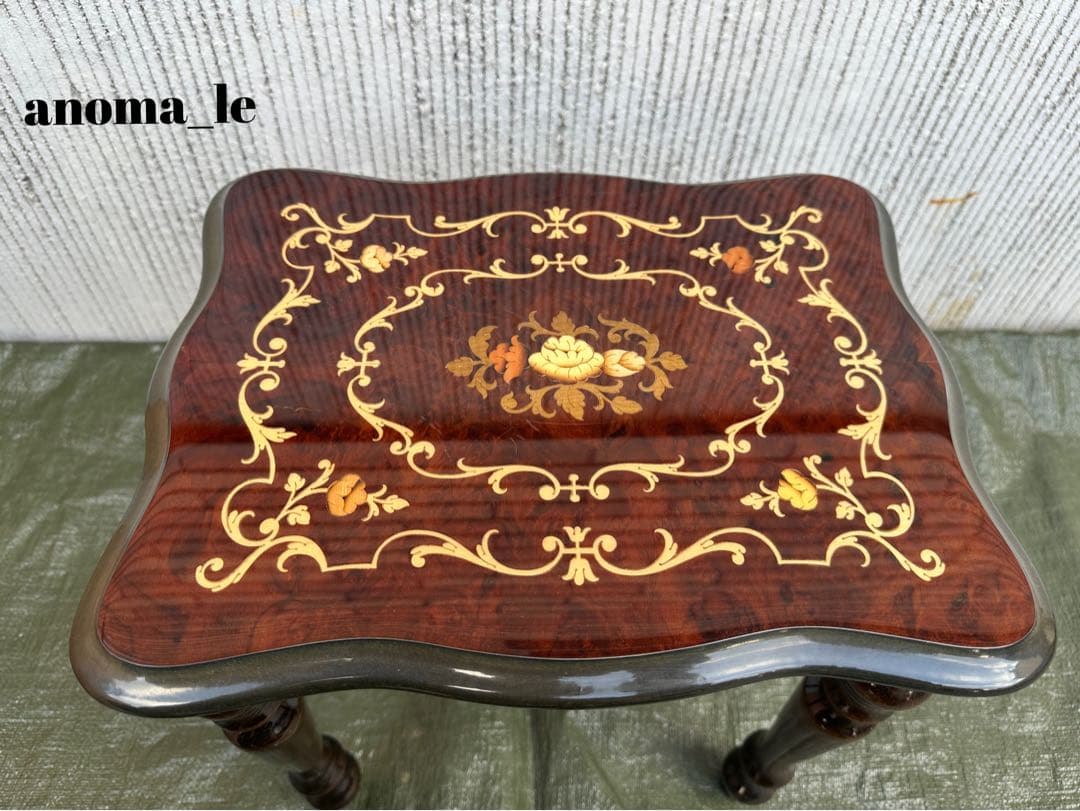 【サイドテーブル】イタリア　象嵌細工　花台　飾り台　オケージョナル　インテリア◎