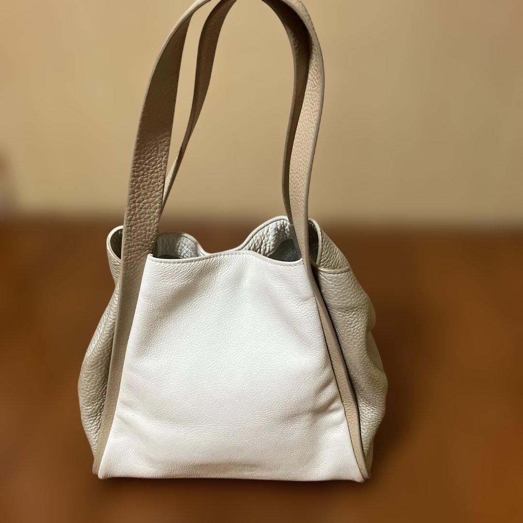 AKRIS アクリス　アクリスバッグ　レディースバッグ