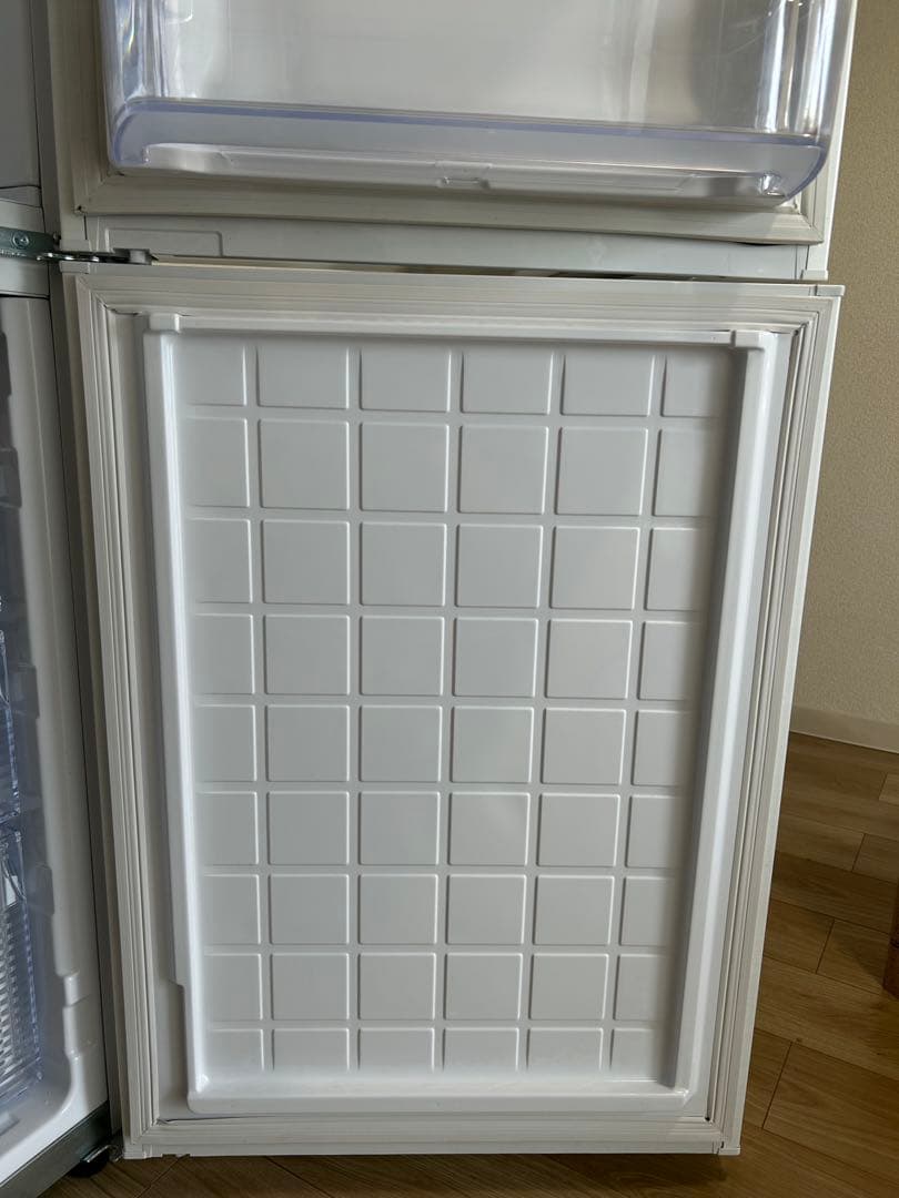 シャープ　ノンフロン冷凍冷蔵庫　SJ-PD28J-W 2023年製