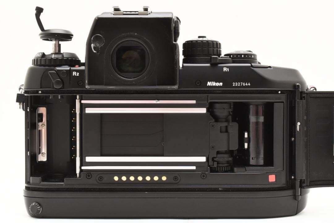 ニコン　Nikon F4 フィルムカメラボディ