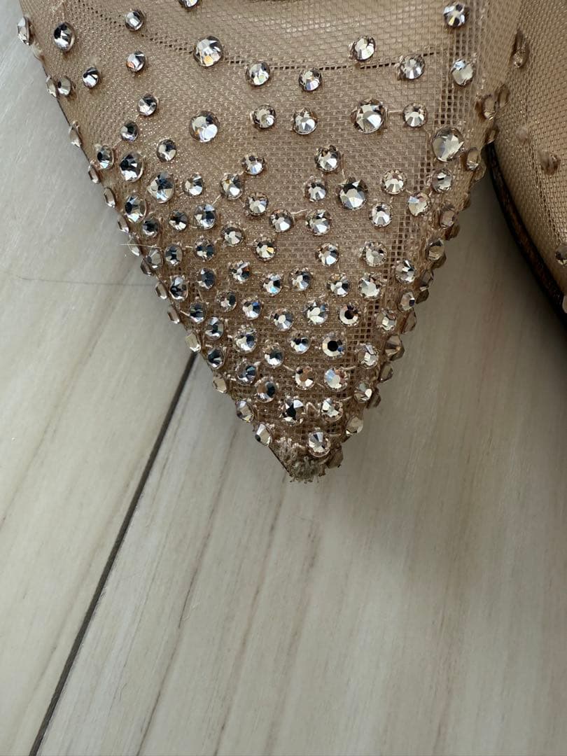 Christian Louboutin ベージュ スパンコール フラットシューズ