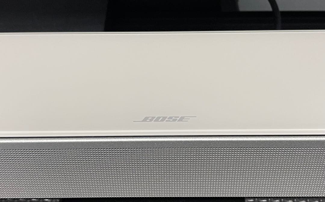 BOSE Smart Soundbar 700 White 新品リモコン付属