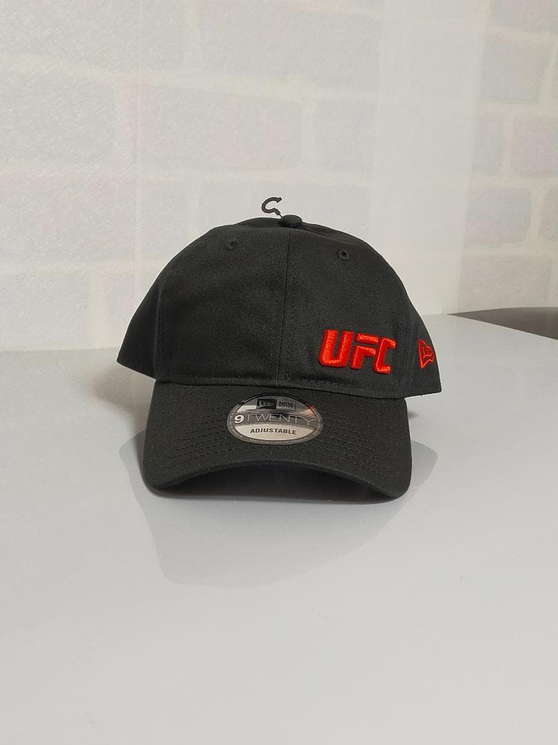 ニューエラ×UFC　9TWENTY　ブラックボディ＆レッドロゴ　残1点