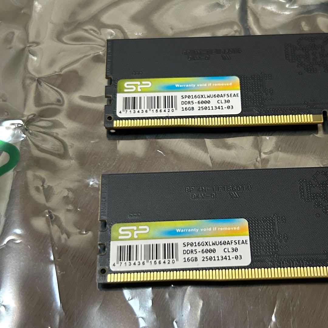 シリコンパワー DDR5-6000 16G×2 動作品