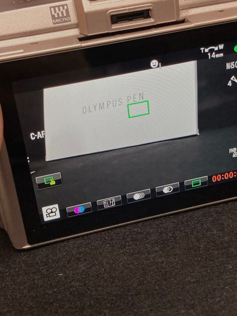 Olympus PEN E-PL8ミラーレス一眼 望遠レンズ付き 付属品多数