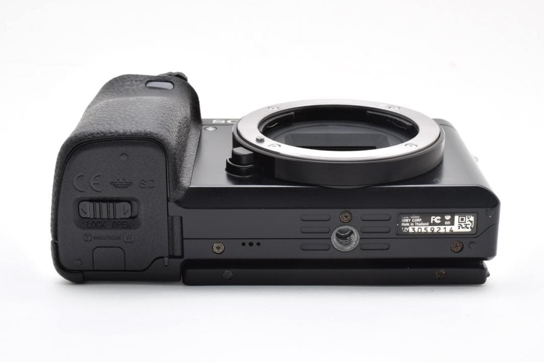 ■ 美品 ■ ソニー　SONY α6000 ボディ