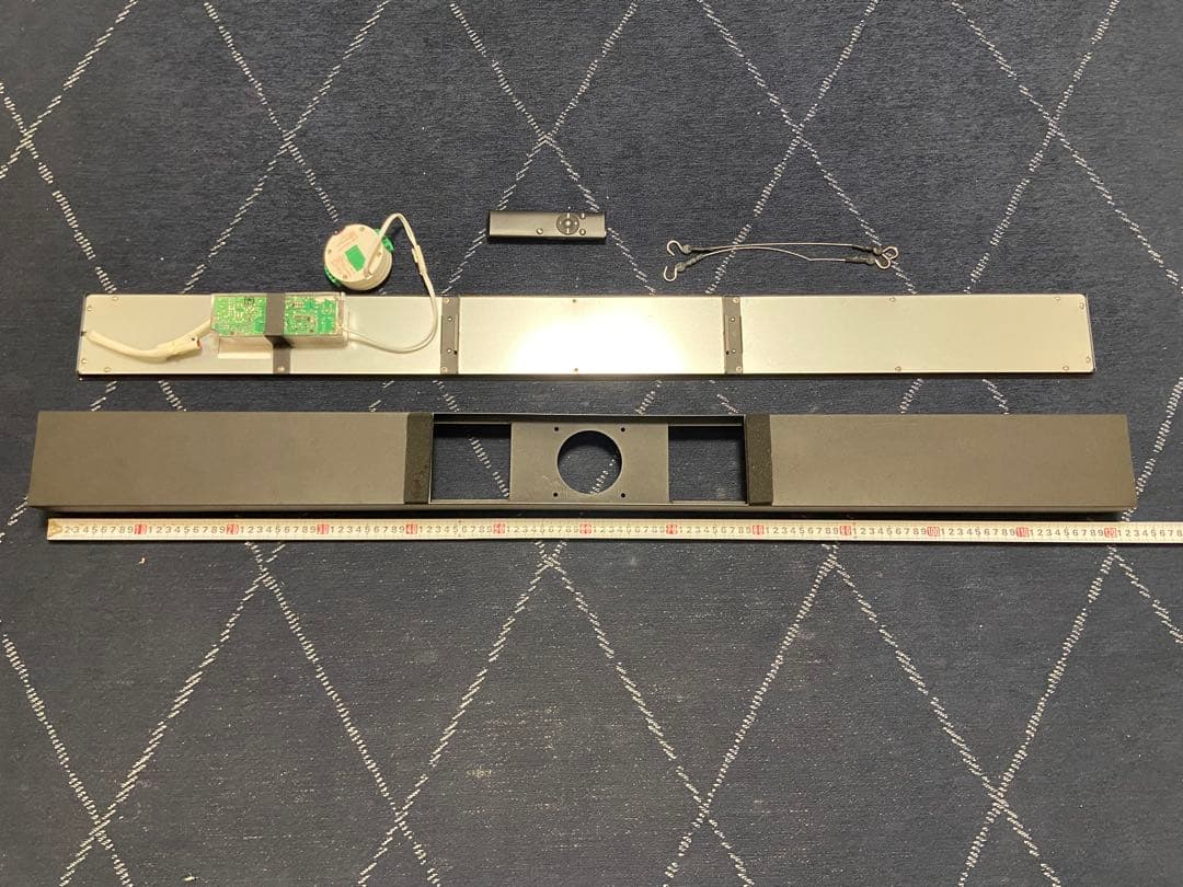 かなでもの　オフィスライト　ネジ欠品