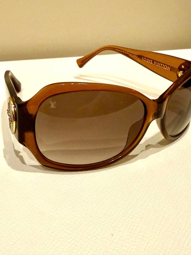 LOUIS VUITTON✴︎サングラス ケース付