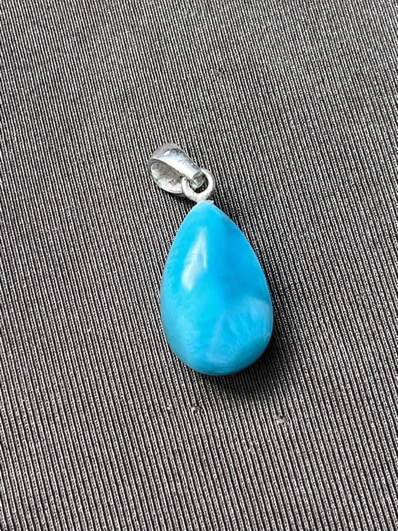 天然石ラリマー☆高品質！ひし型ペンダントトップ☆マリンブルー＆形が美しい！