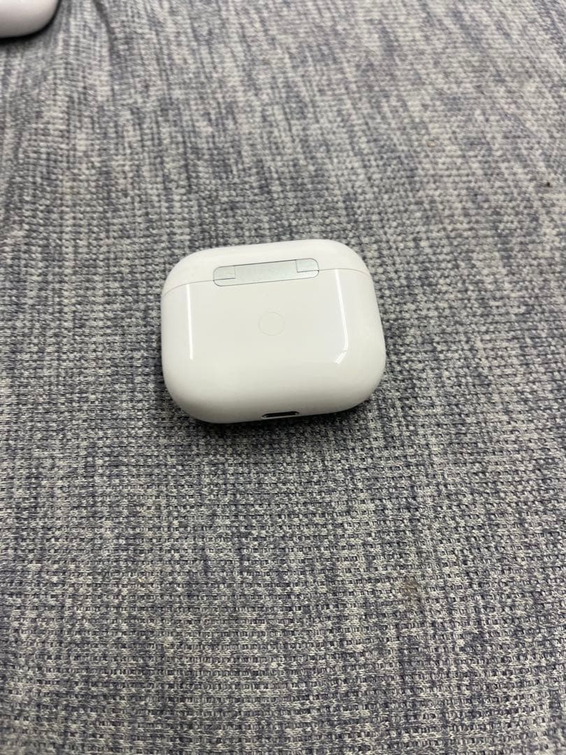 Apple AirPods（第3世代）充電ケース付 美品