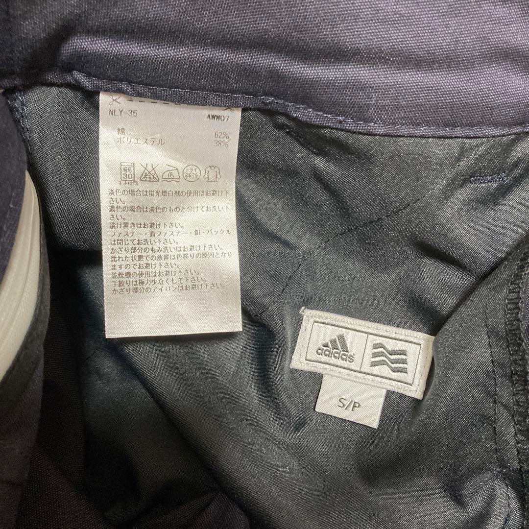 アディダスゴルフ　スカートSサイズ7号　ネイビー紺色　春夏向け薄手