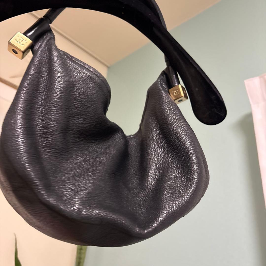 686 CHANEL正規品バック　ブラック　ワンショルダー　フリンジ　レザー