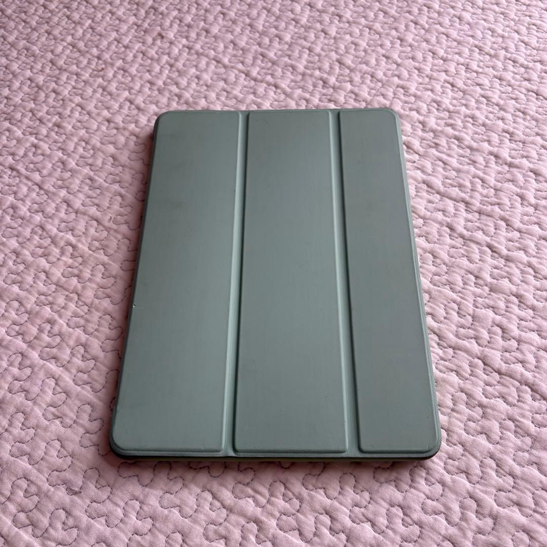 iPad第五世代　美品　ケース付き