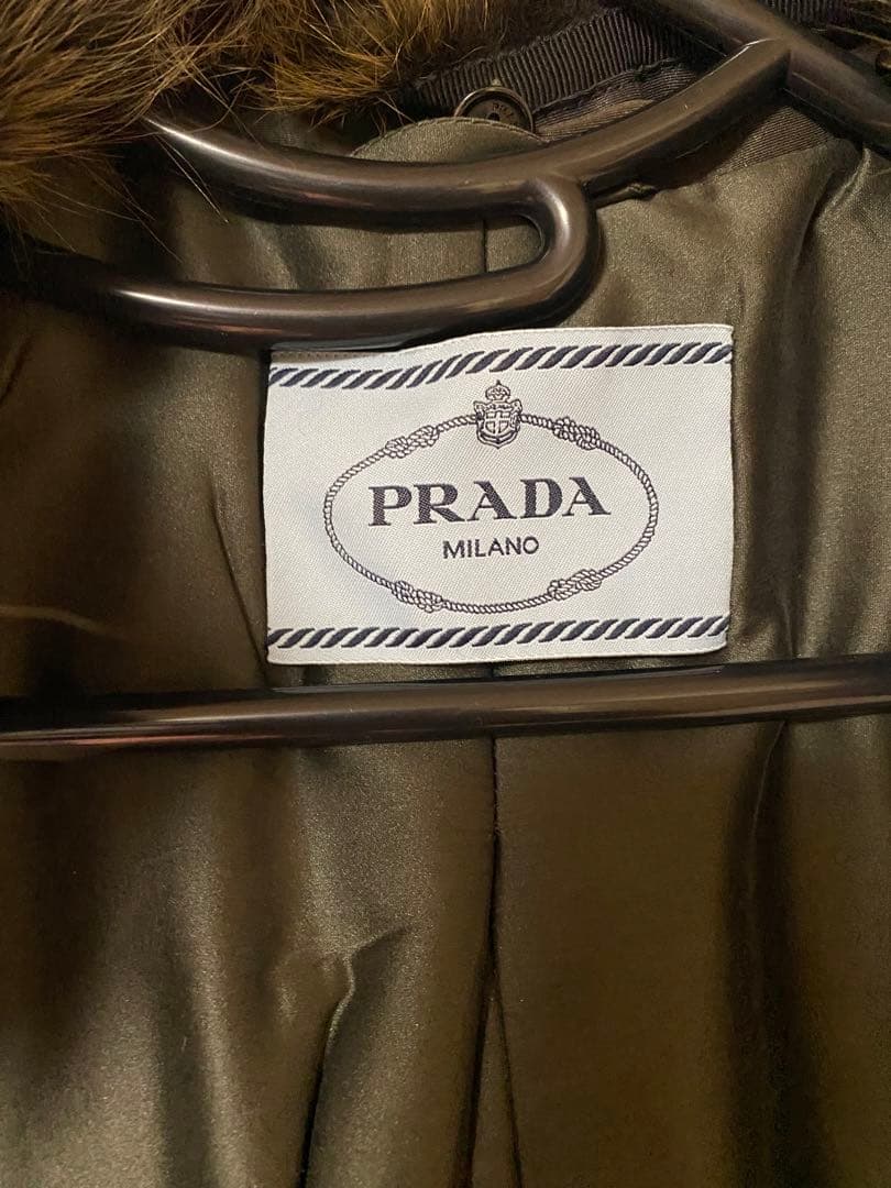 PRADA フード付きコート ファー　ポンチョ
