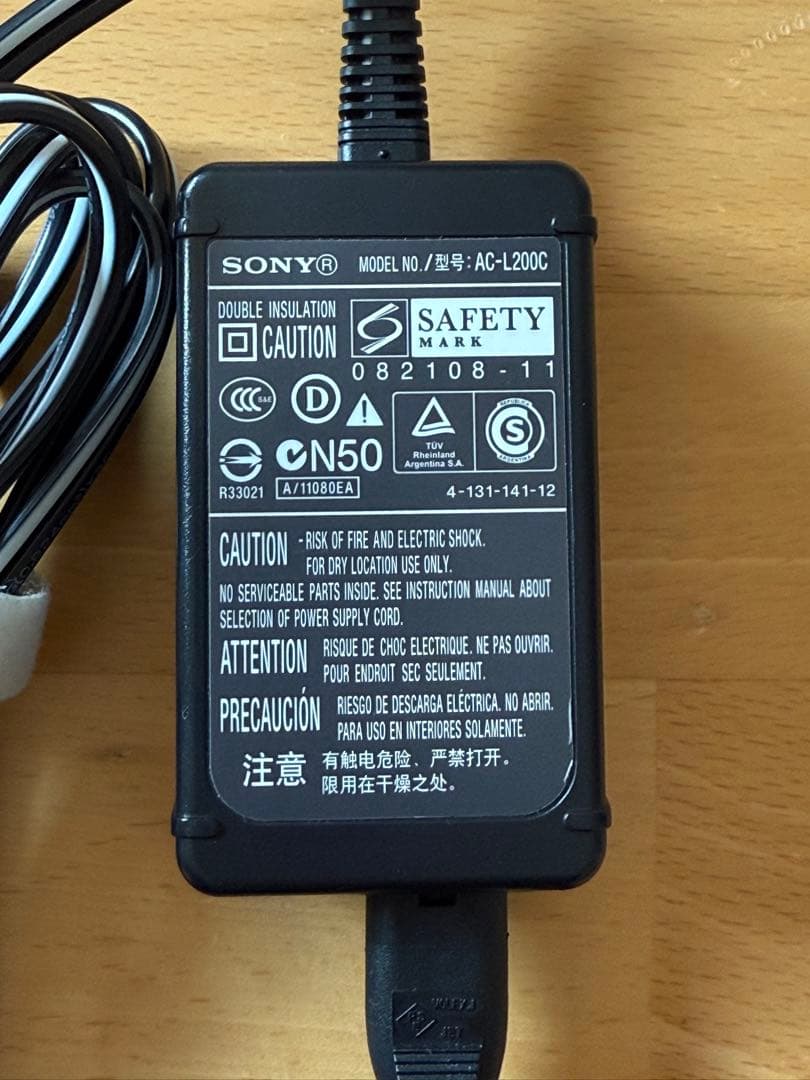 SONY CX550 ビデオカメラ 光学10倍ズーム　バッテリー付き