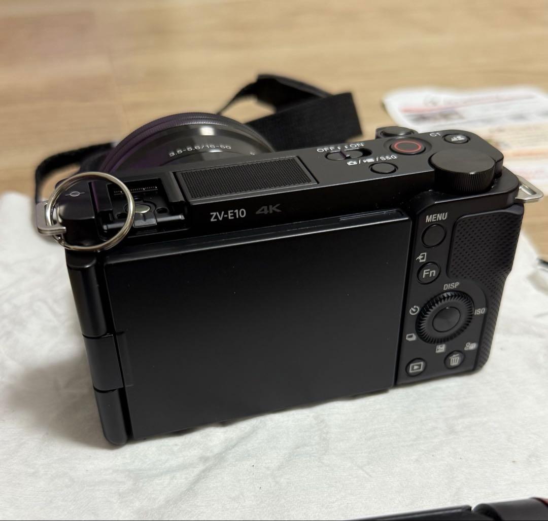 【あきさん専用】SONY ZV-E10 ミラーレス一眼カメラ SDカード付き