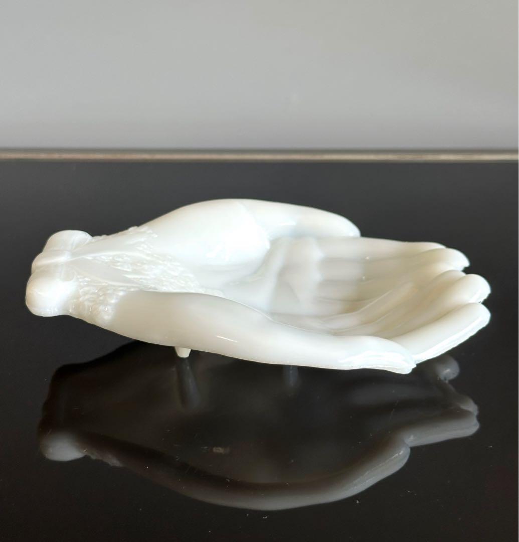 ミッドセンチュリー　ソープディッシュ　ハンドトレイ　ミルクガラス　AVON