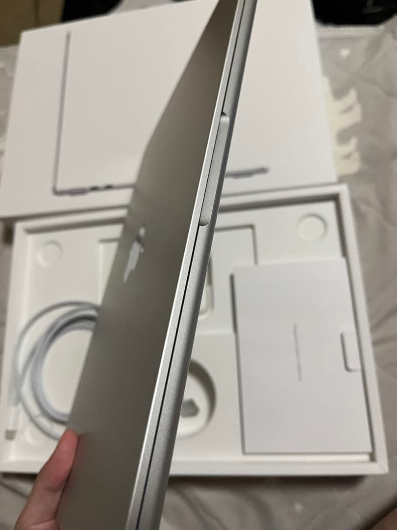 Apple MacBook Air M2 16GB 512GB 13インチ