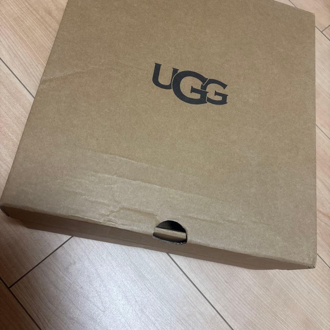 値下げ1月限定UGG 23厚底7cmふわふわムートンブーツ
