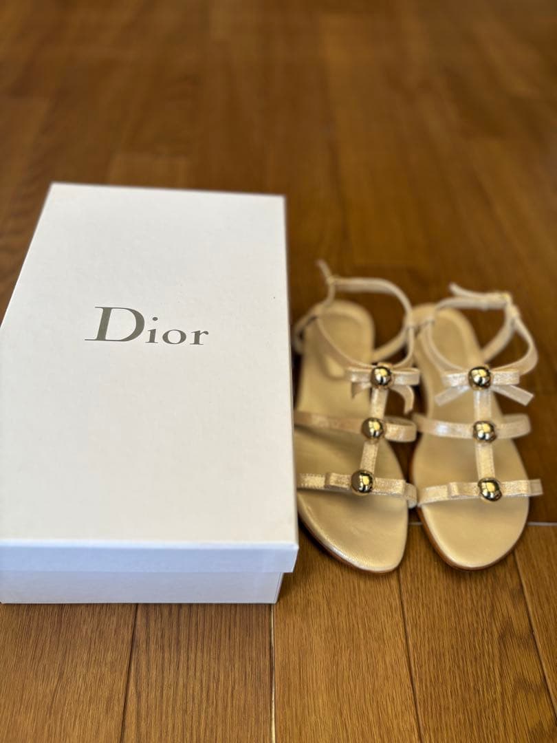 新品！Dior ベージュ サンダル
