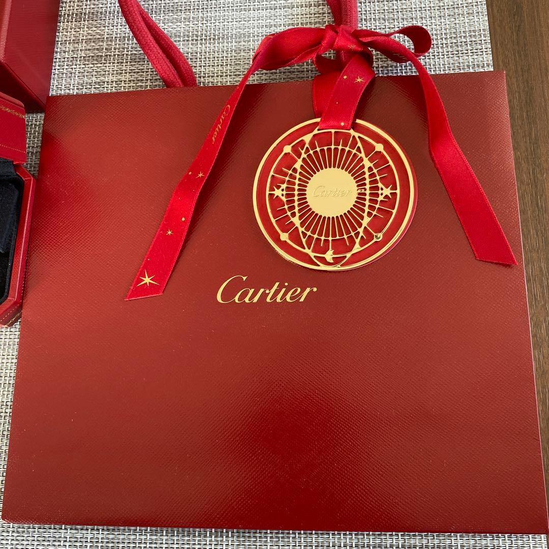 Love single stud earring イエローゴールド　ピアス