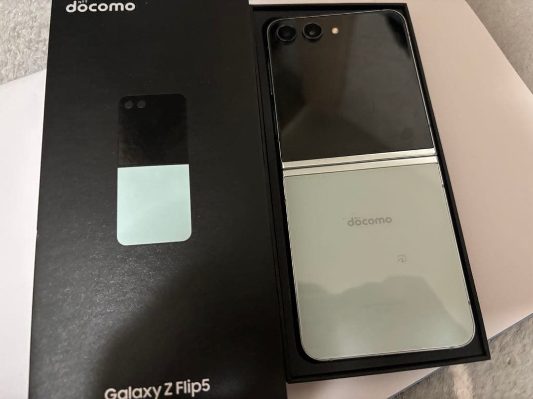 GalaxyZflip5 本体 ミント 日本 simフリー 日本版 docomo
