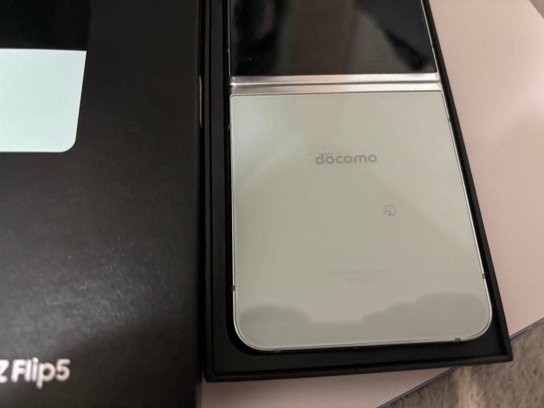 GalaxyZflip5 本体 ミント 日本 simフリー 日本版 docomo