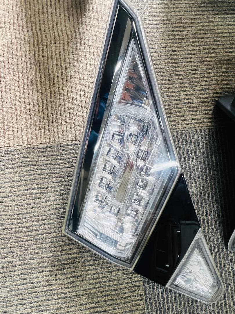 ヴェルファイア　20系 ANH20 純正テールランプ