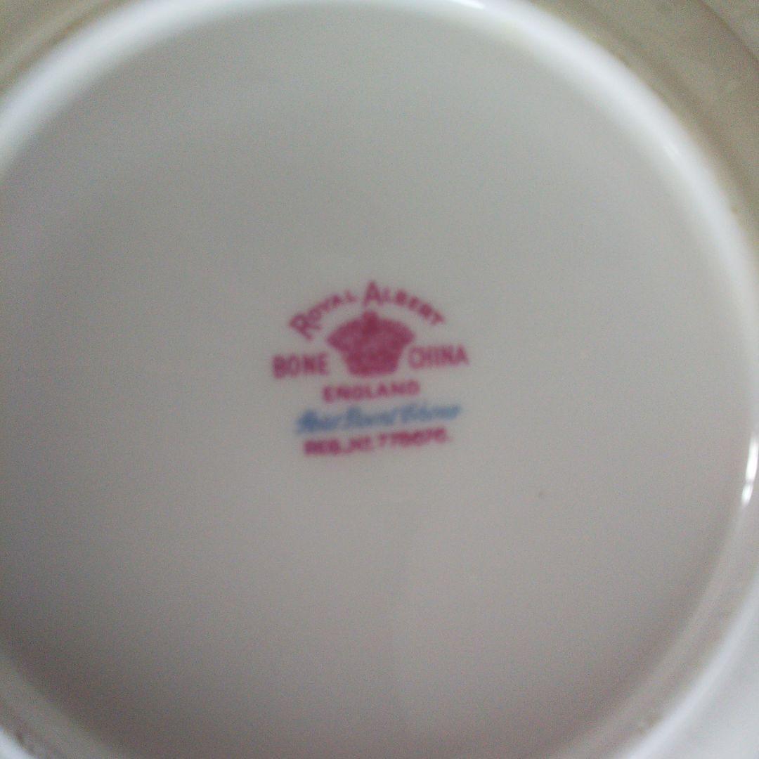 ロイヤルアルバート ティーポット&プレート6枚