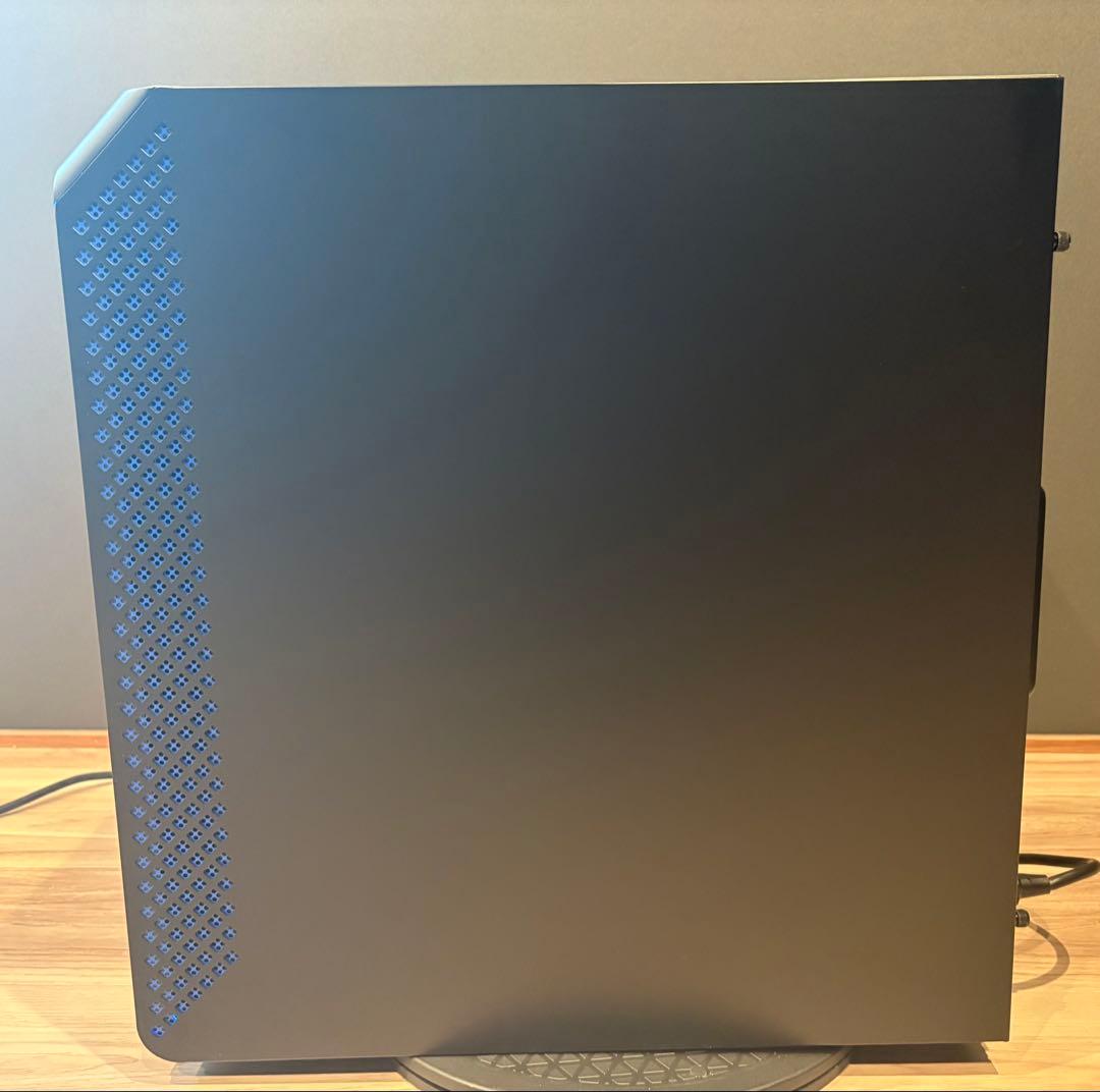 美品！RTX4070super ゲーミングpc i7 14700F