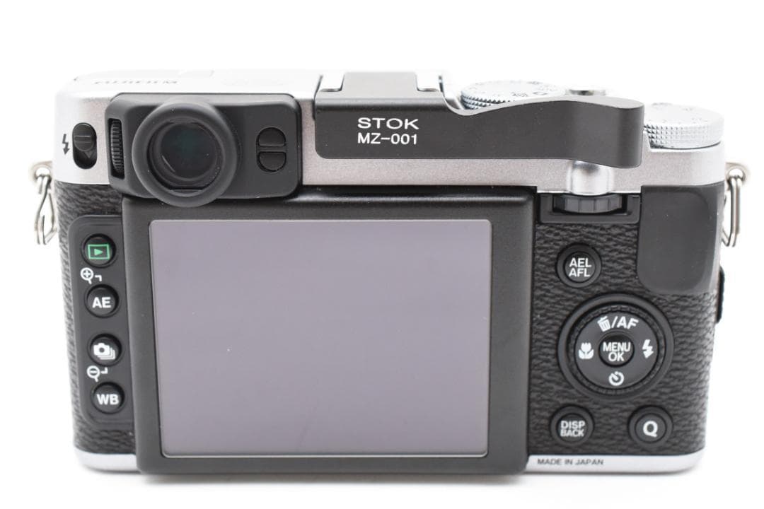 ■美品■ 富士フィルム　FUJIFILM X20　768