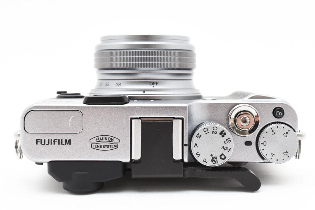 ■美品■ 富士フィルム　FUJIFILM X20　768