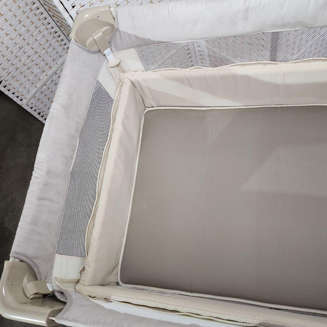 Aprica ベビーベッド ココネルエアープラス AB ホワイトベージュ